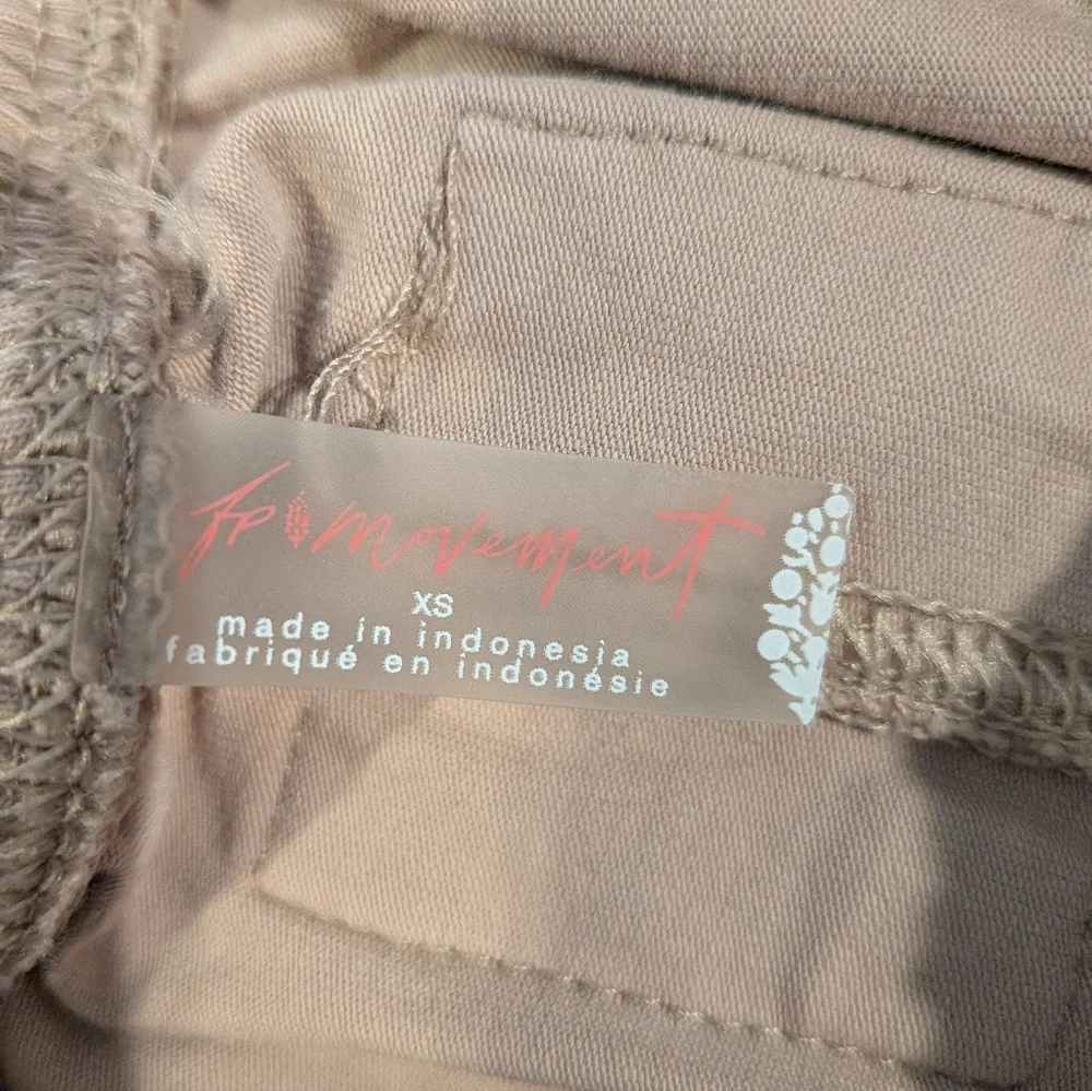 Free People Movement Hot Shot Crossover Pants Joggers Pumice Tan Size XS Lounge - Picture 15 of 16